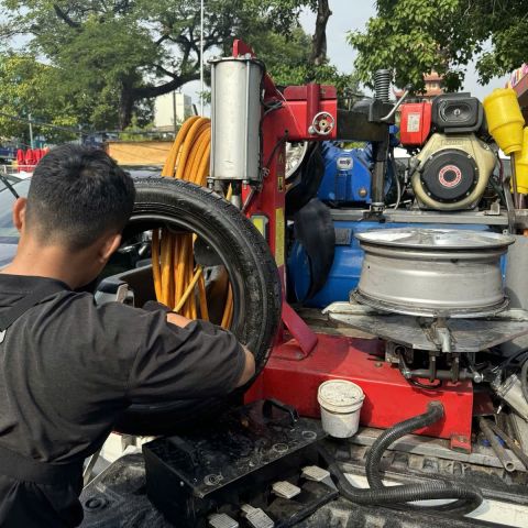 Vá lốp ô tô gần đây nhất