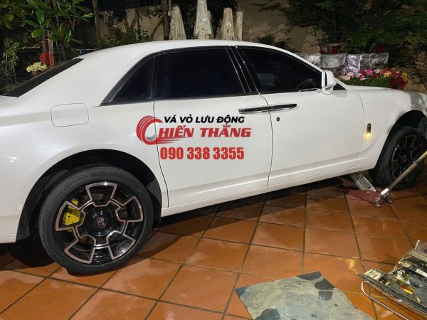 Vá lốp xe sang lưu động chống trầy mâm