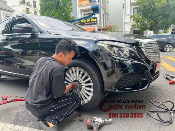Vá xe lưu động phường Chánh Hưng - TPHCM